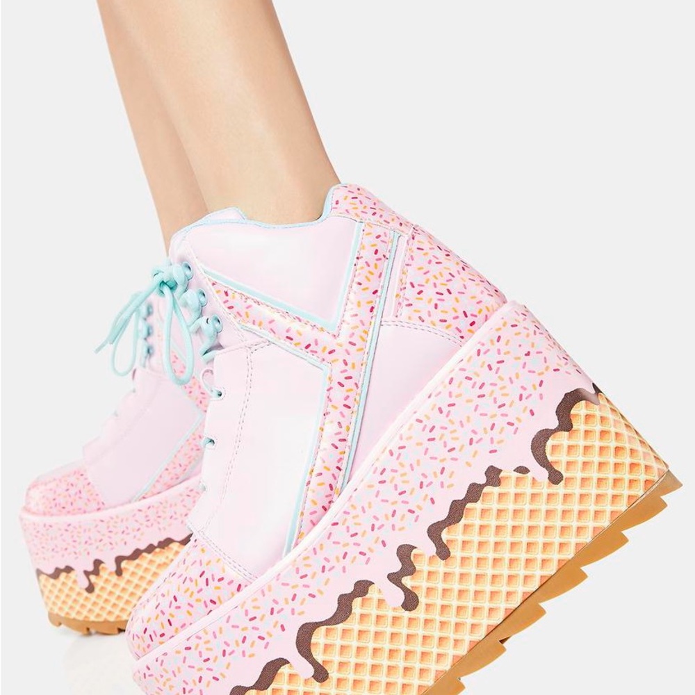 YRU Ice Cream Ankle Platform Boots